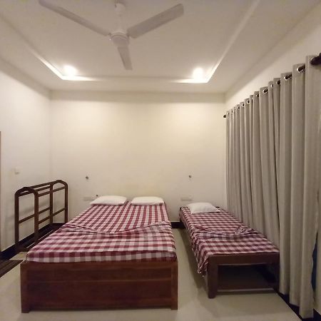 Hotel Krish Kalkudah (Batticaloa) Exterior foto